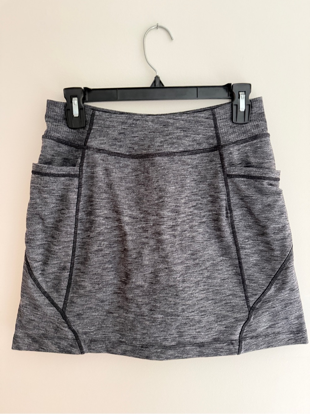 Athleta Heathered Charcoal Sweater Knit Athletic Skirt Size S